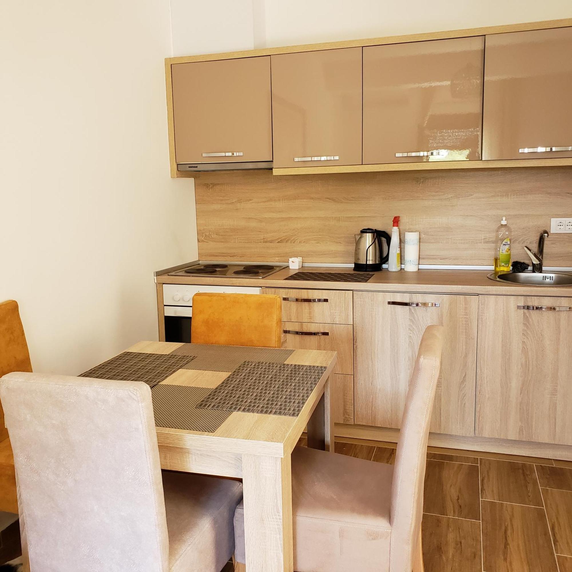 Green Hill Apartments อุลซิน ห้อง รูปภาพ