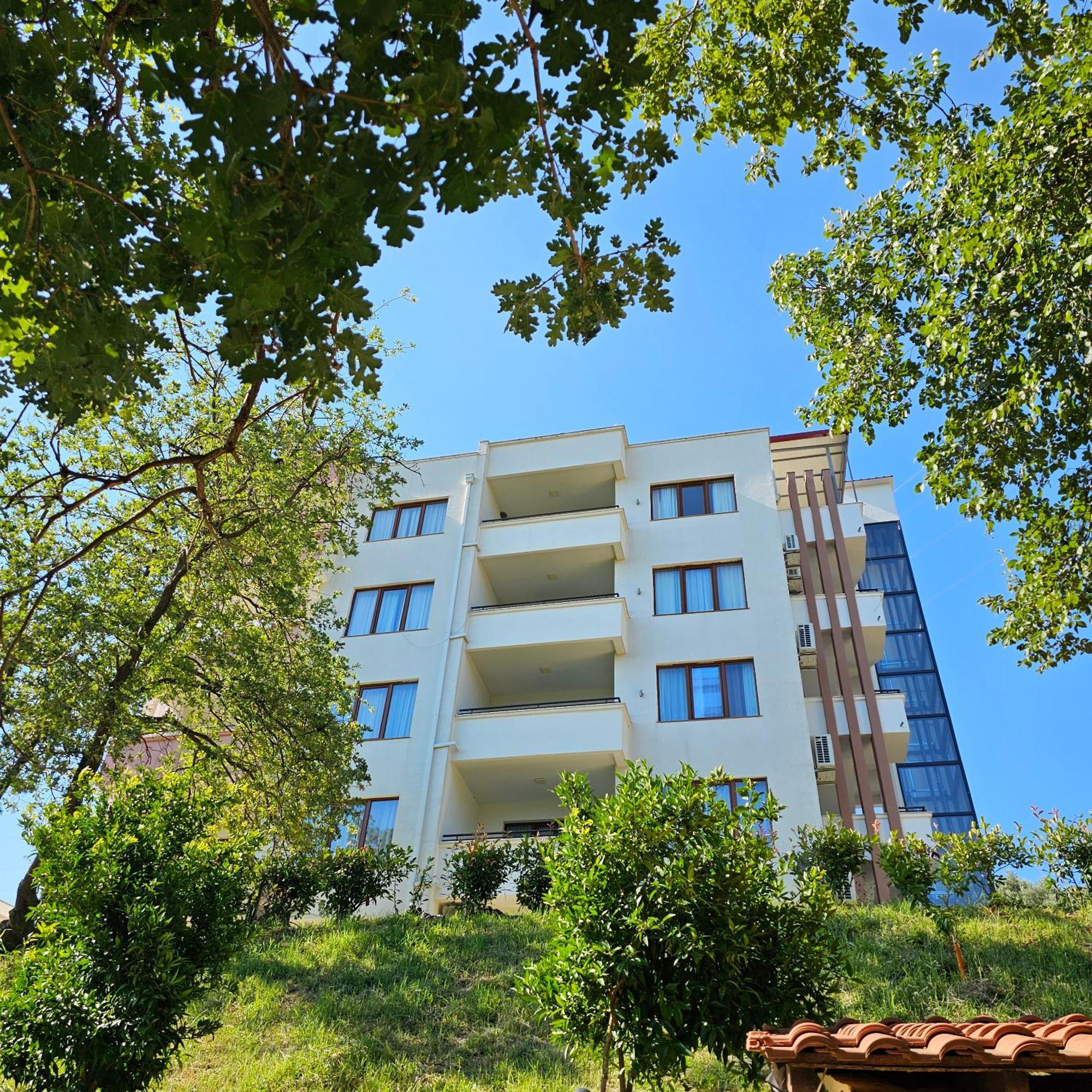 Green Hill Apartments อุลซิน ภายนอก รูปภาพ