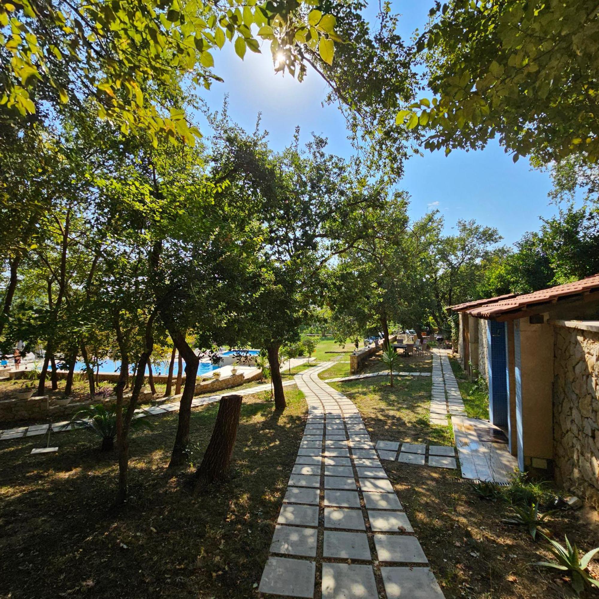 Green Hill Apartments อุลซิน ภายนอก รูปภาพ