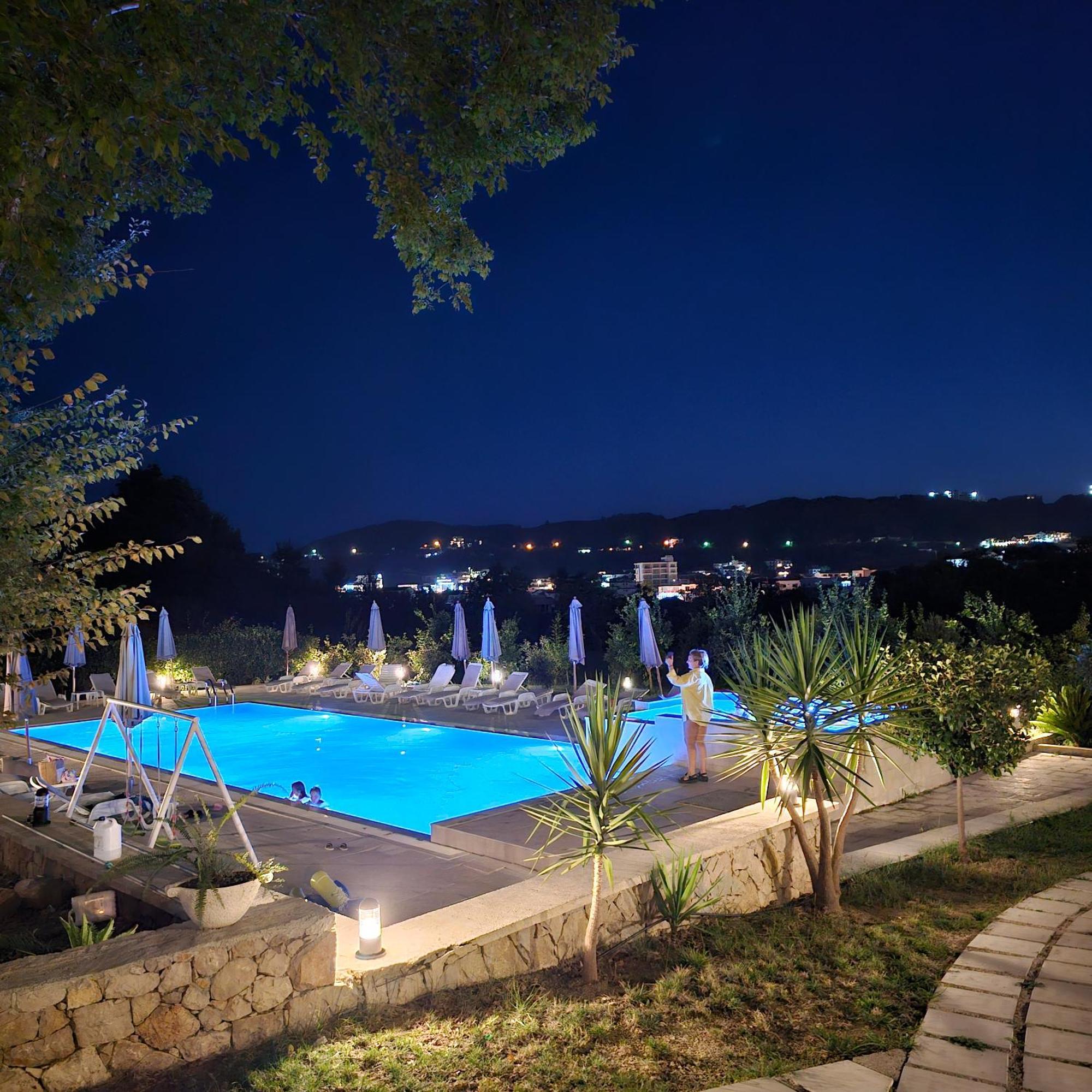 Green Hill Apartments อุลซิน ภายนอก รูปภาพ