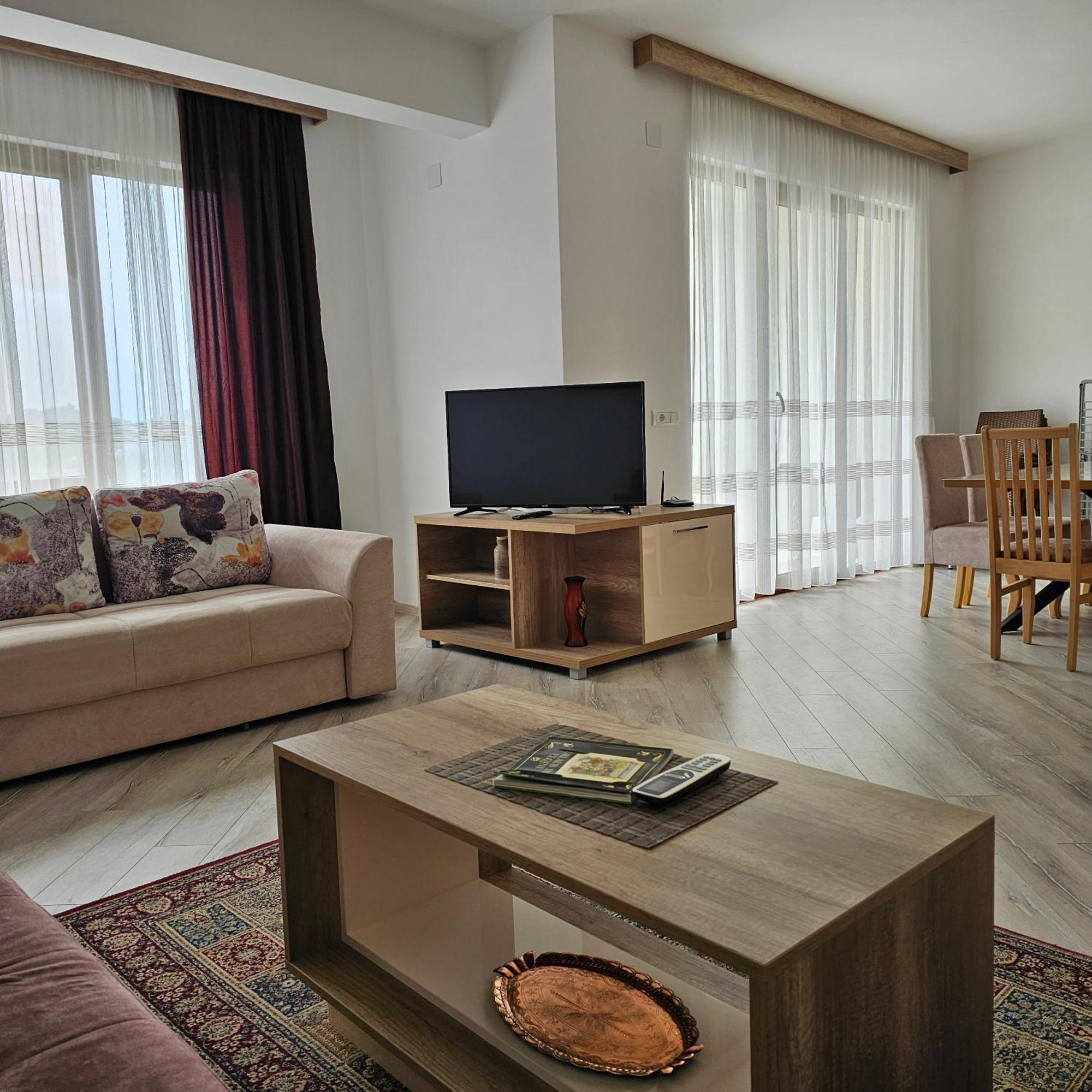 Green Hill Apartments อุลซิน ห้อง รูปภาพ
